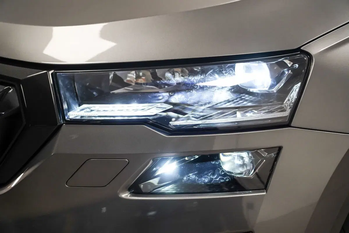 Skoda Karoq usata a Varese (7)