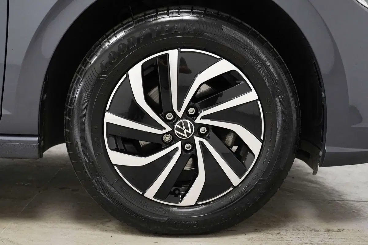 Volkswagen Polo usata a Varese (7)