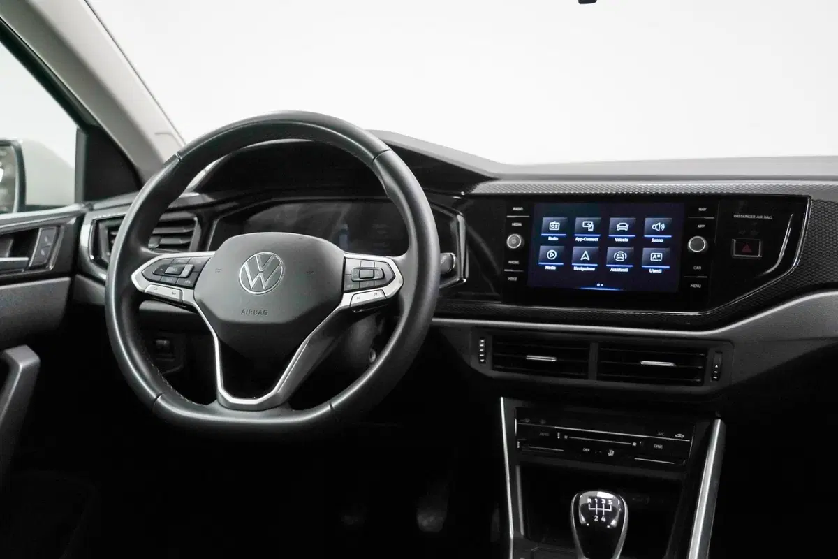 Volkswagen Polo usata a Varese (11)