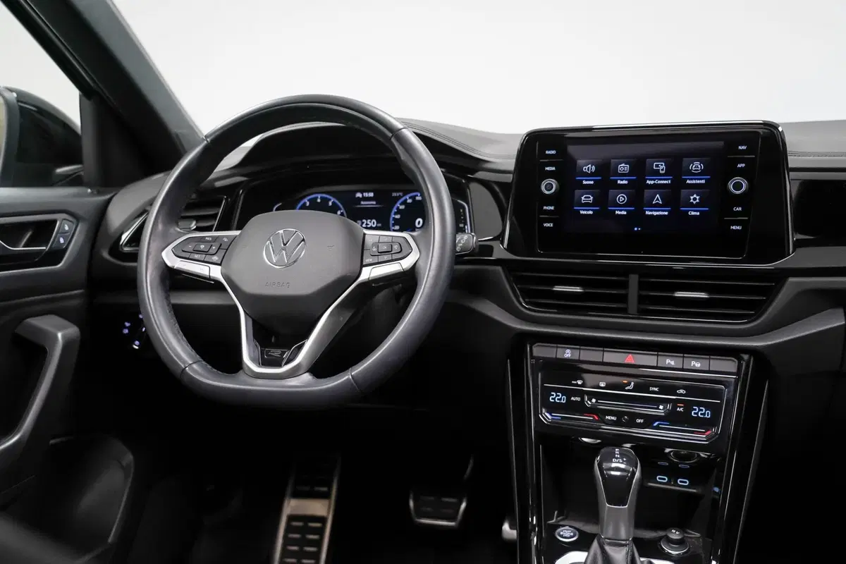 Volkswagen T-Roc usata a Varese (11)