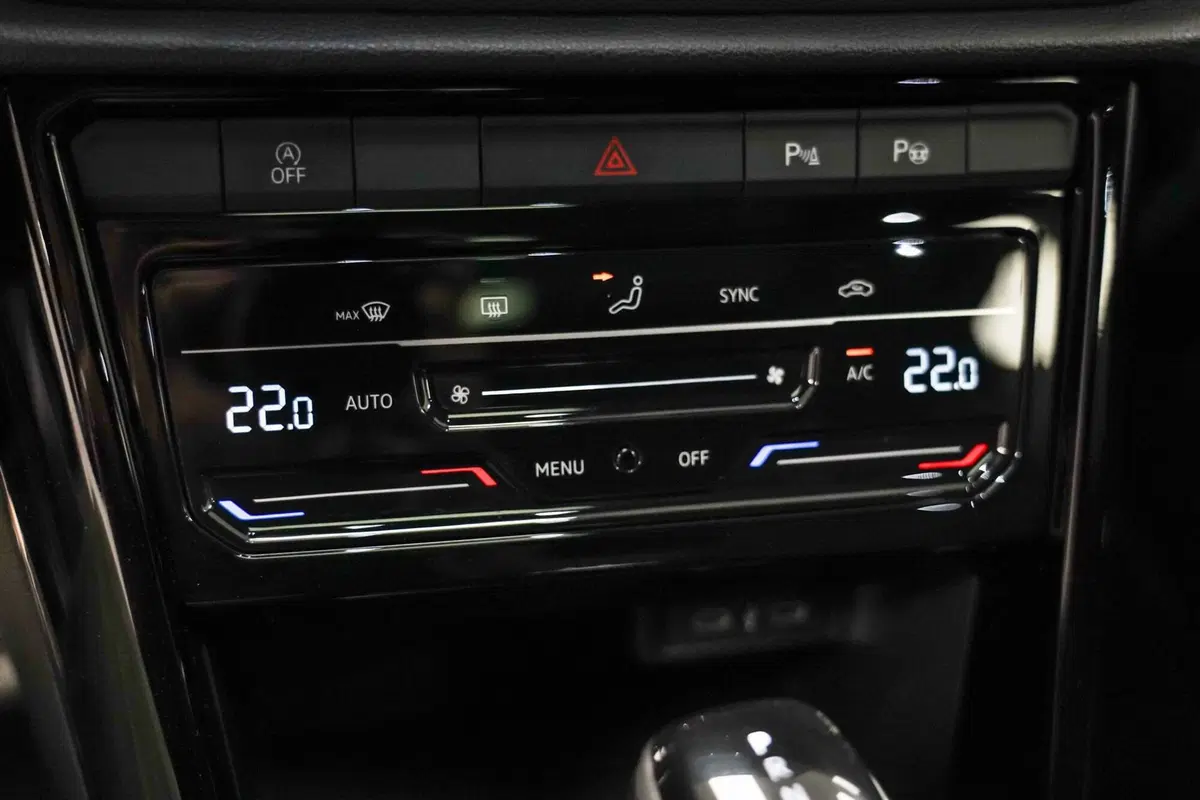 Volkswagen T-Roc usata a Varese (18)