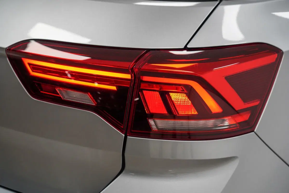 Volkswagen T-Roc usata a Varese (9)