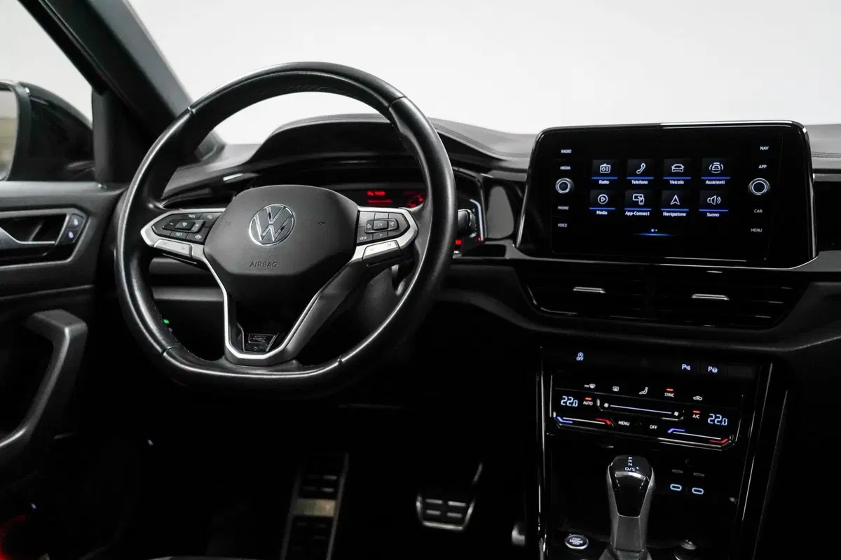 Volkswagen T-Roc usata a Varese (11)