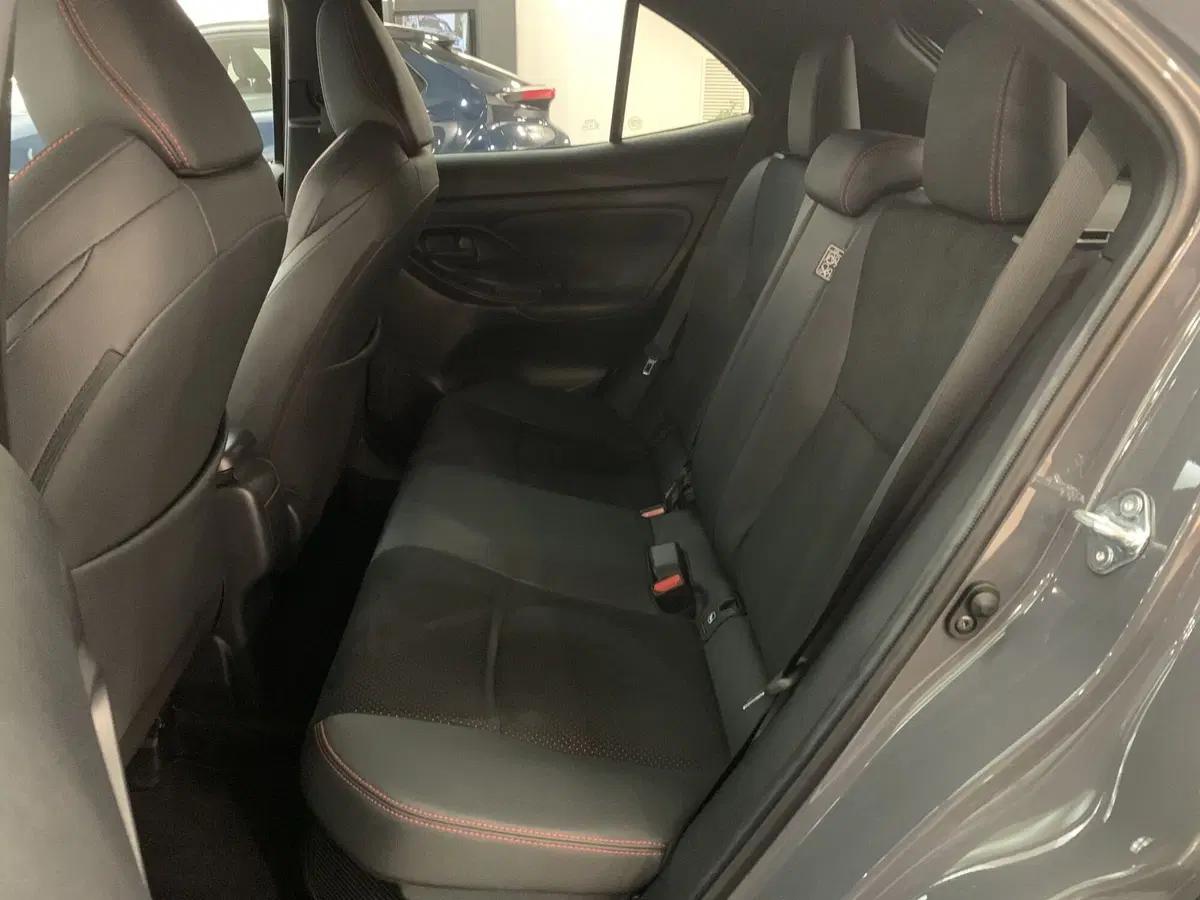 Toyota Yaris Cross nuova a Bergamo (14)