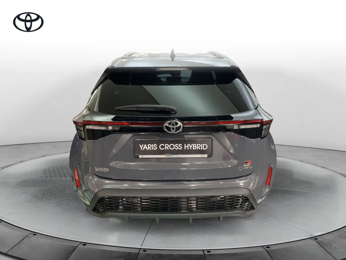 Toyota Yaris Cross nuova a Bergamo (5)