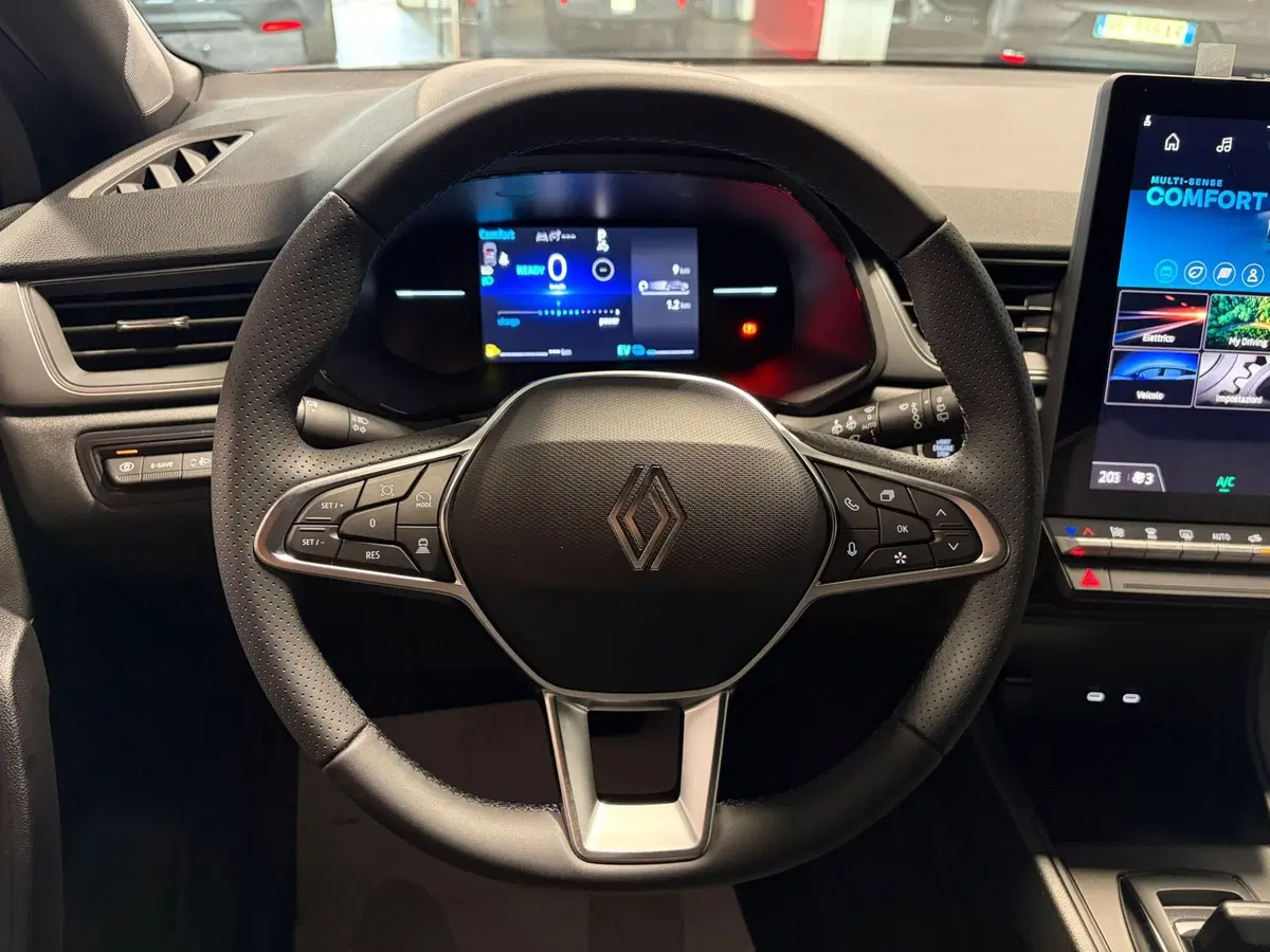 Renault Captur nuova a Milano (19)