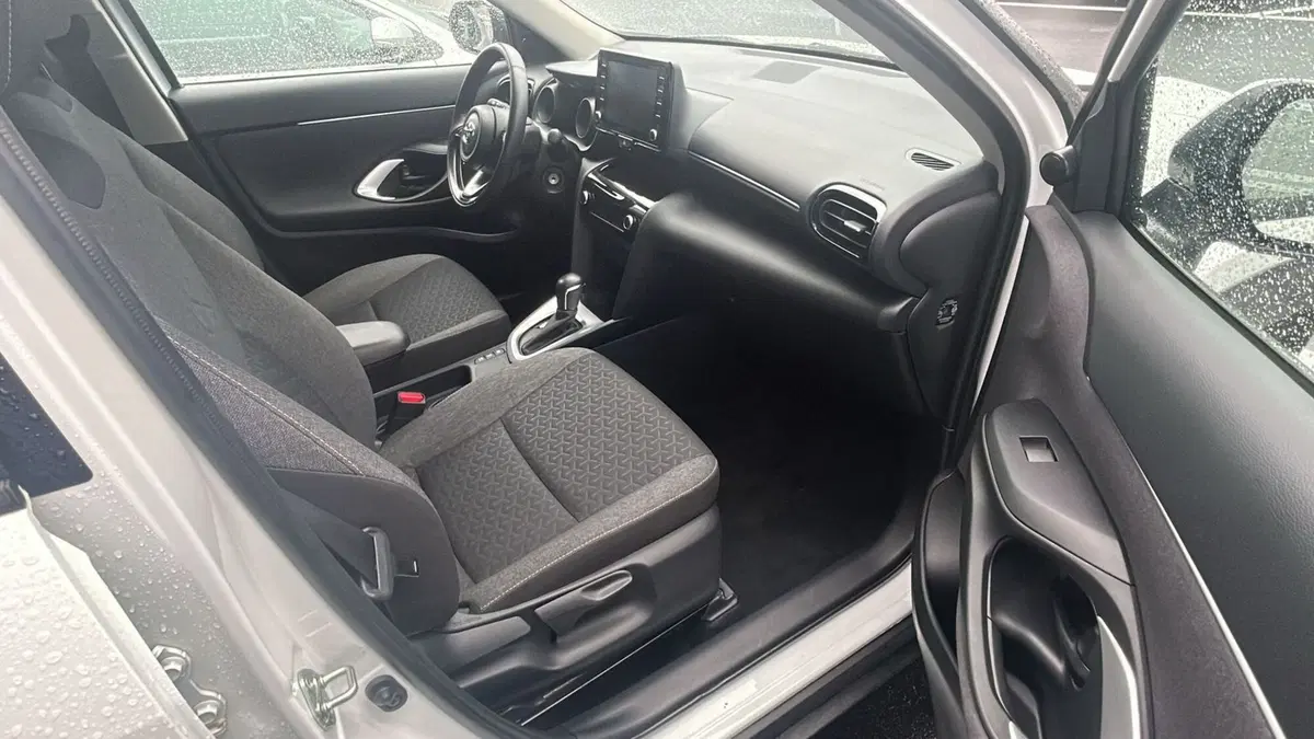 Toyota Yaris Cross usata a Bergamo (10)