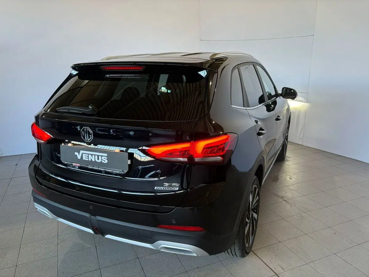 Mg ZS EV usata a Monza e Brianza (6)