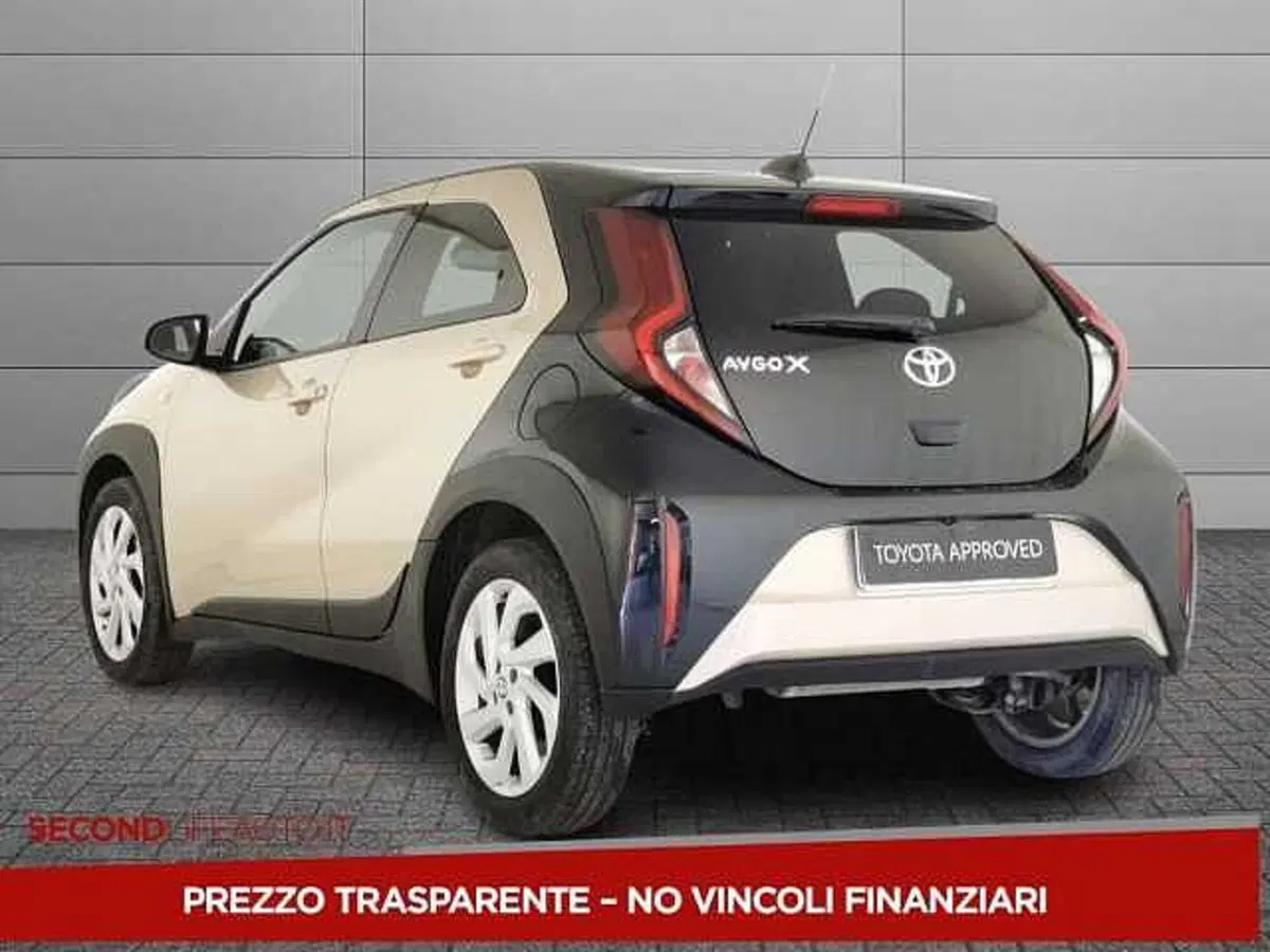 Toyota Aygo X usata a Chieti (4)