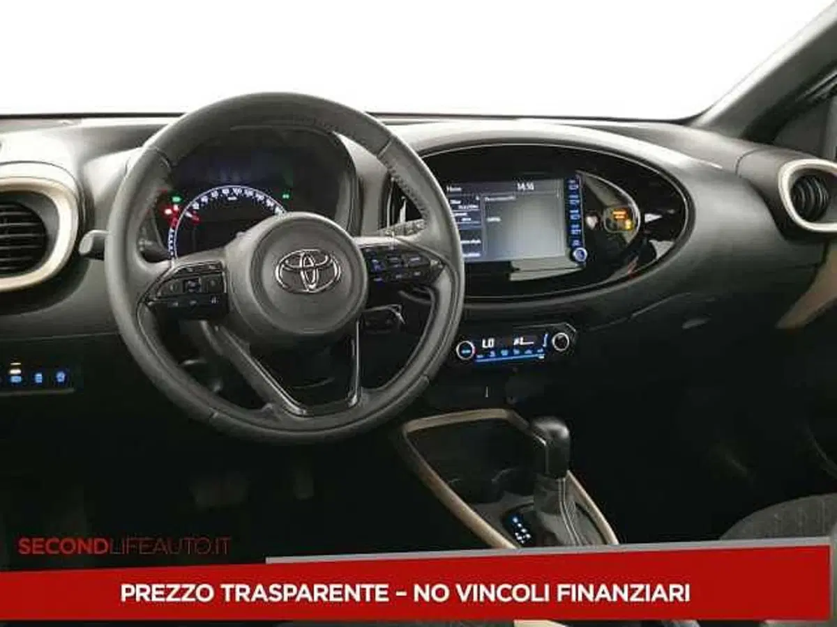 Toyota Aygo X usata a Chieti (8)