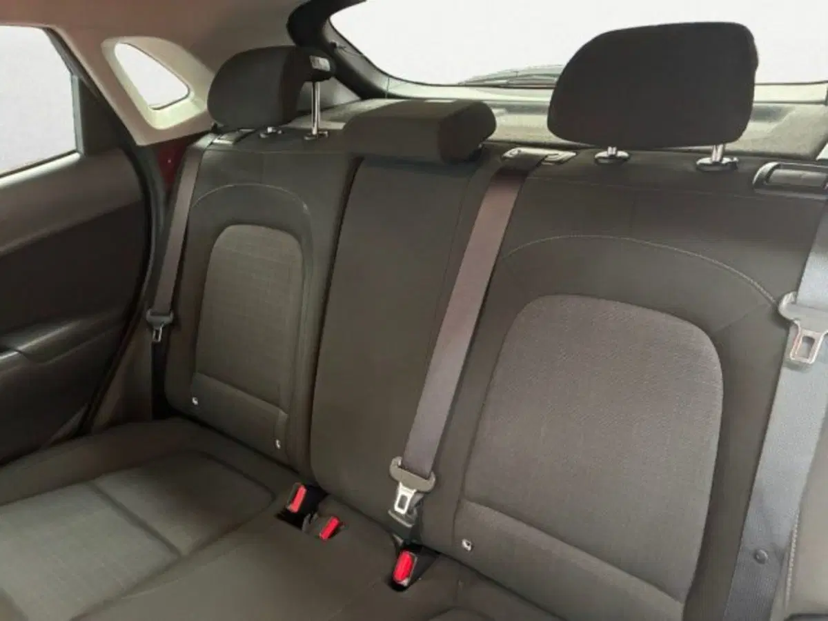 Hyundai Kona usata a Padova (12)