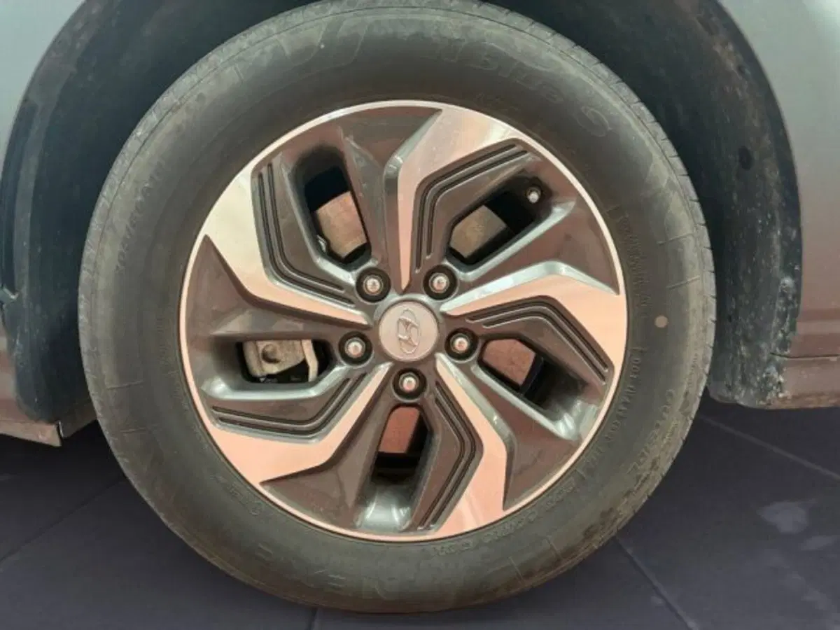 Hyundai Kona usata a Padova (17)