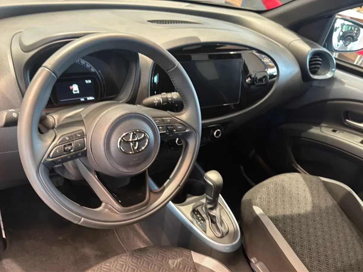 Toyota Aygo X usata a Vicenza (10)