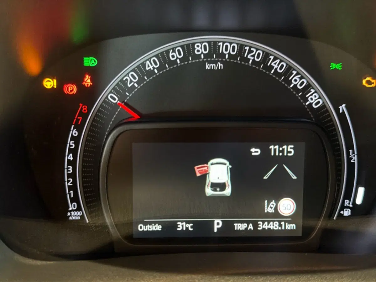 Toyota Aygo X usata a Vicenza (11)