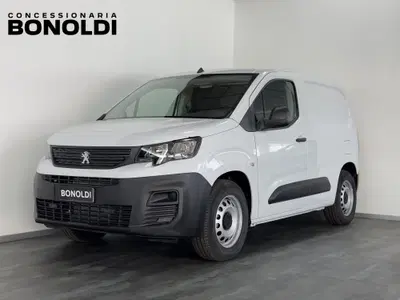 Peugeot e-Partner Furgone motore elettrico 136 CV PC 1000Kg Furgone Premium nuova a Montichiari