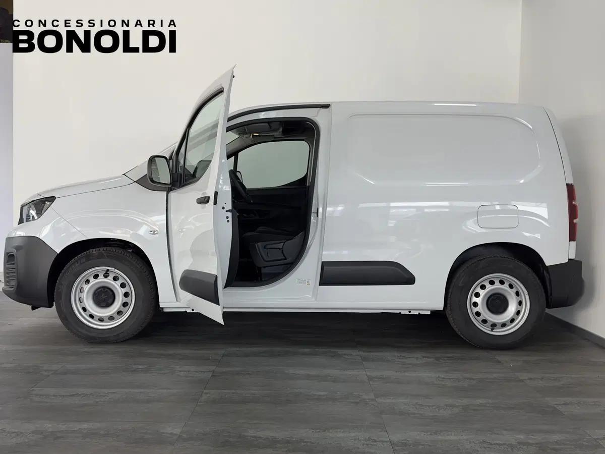 Peugeot e-Partner Furgone nuova a Brescia (6)