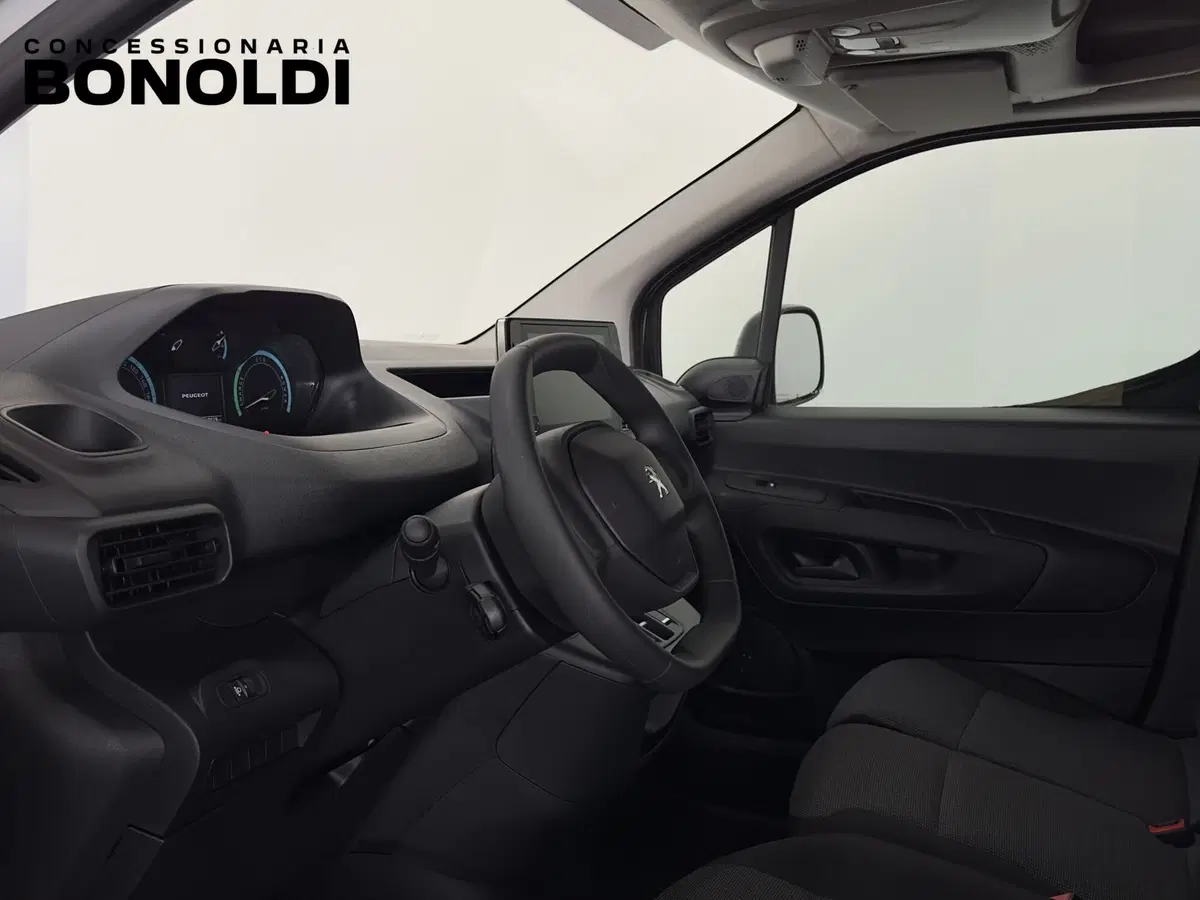 Peugeot e-Partner Furgone nuova a Brescia (8)
