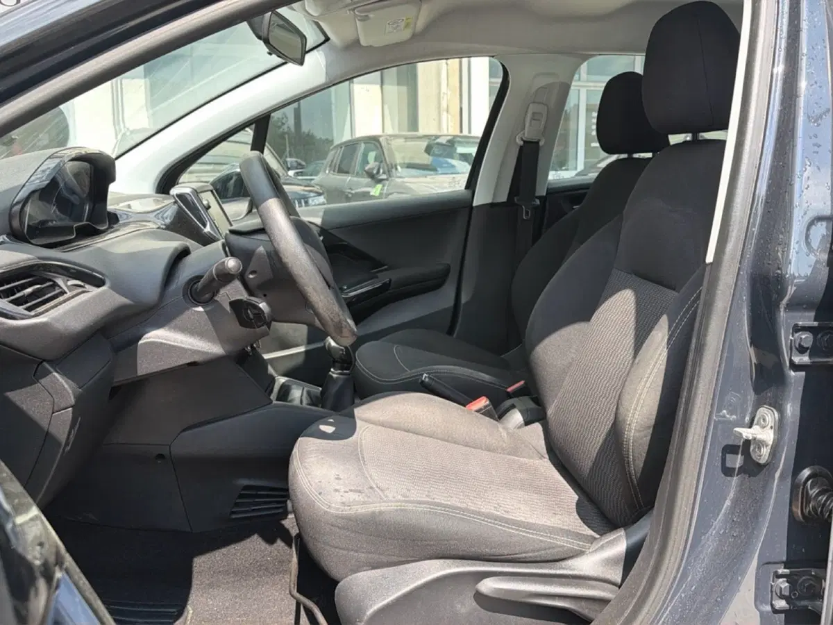 Peugeot 208 usata a Frosinone (15)