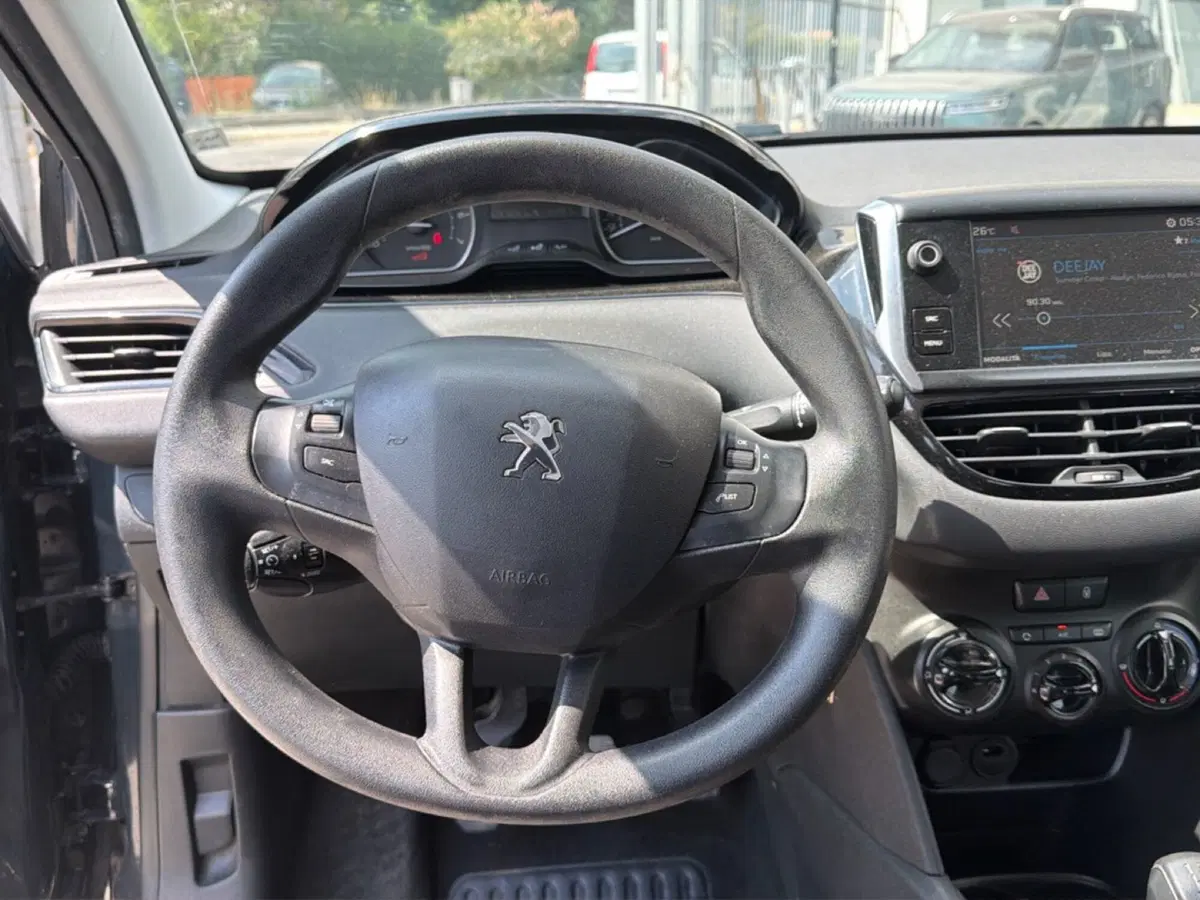 Peugeot 208 usata a Frosinone (18)