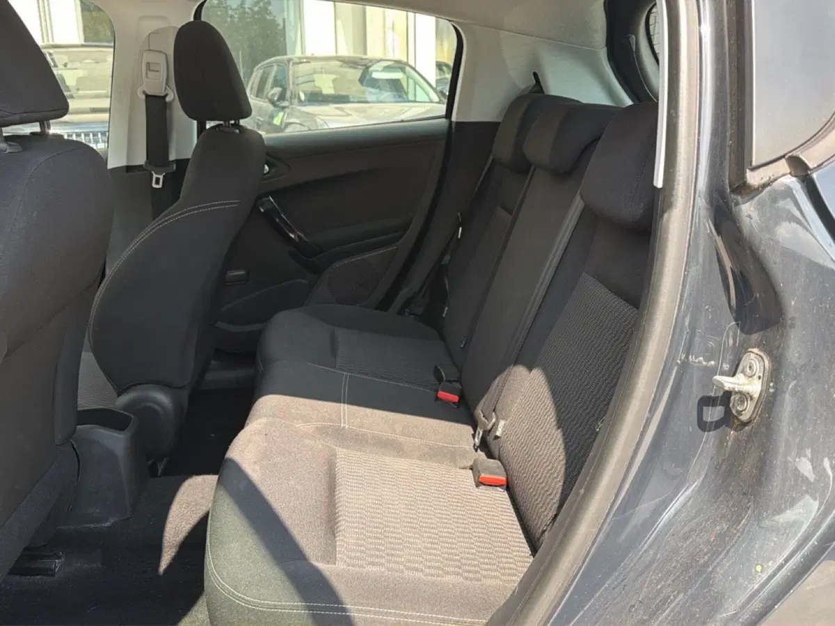 Peugeot 208 usata a Frosinone (19)
