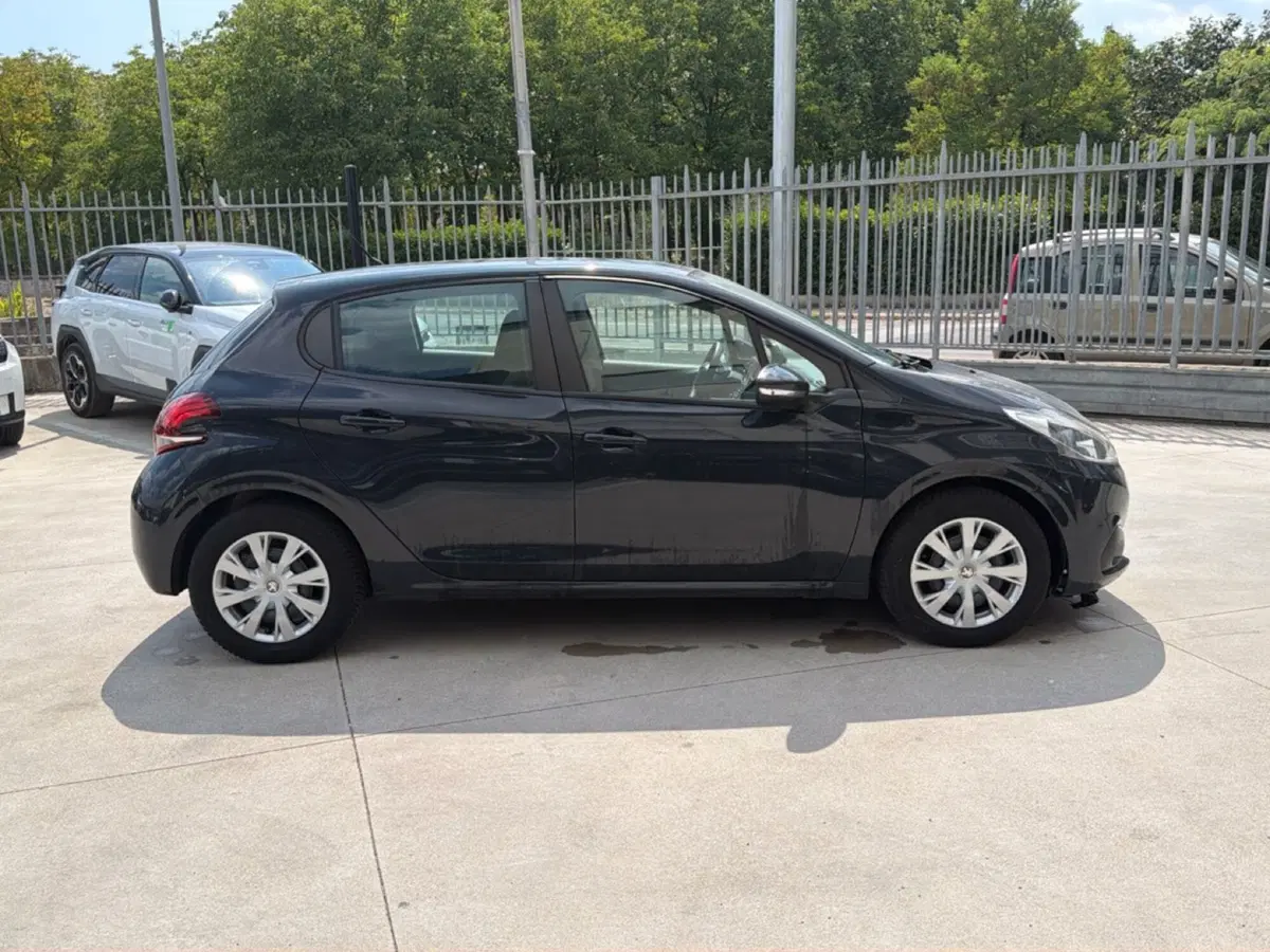 Peugeot 208 usata a Frosinone (7)