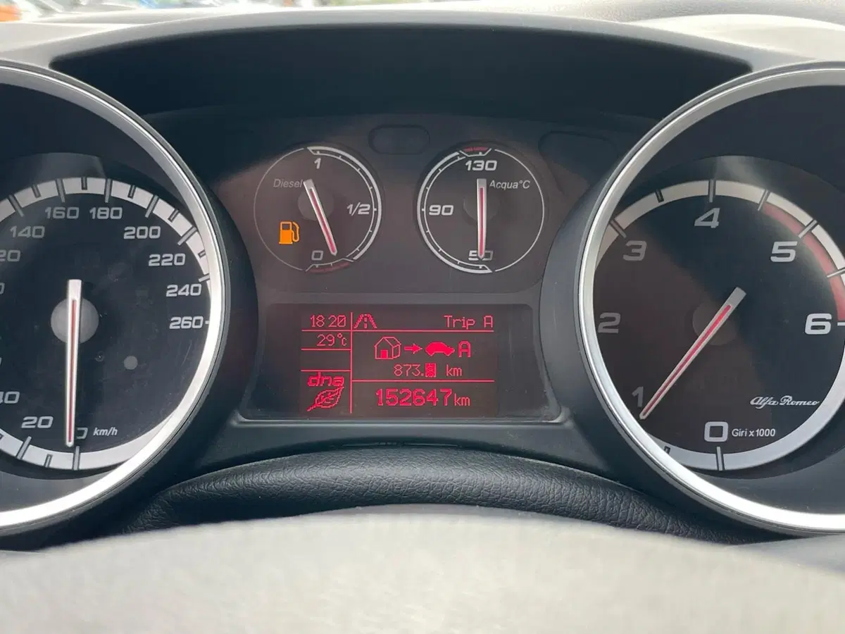 Alfa Romeo Giulietta usata a Ancona (12)