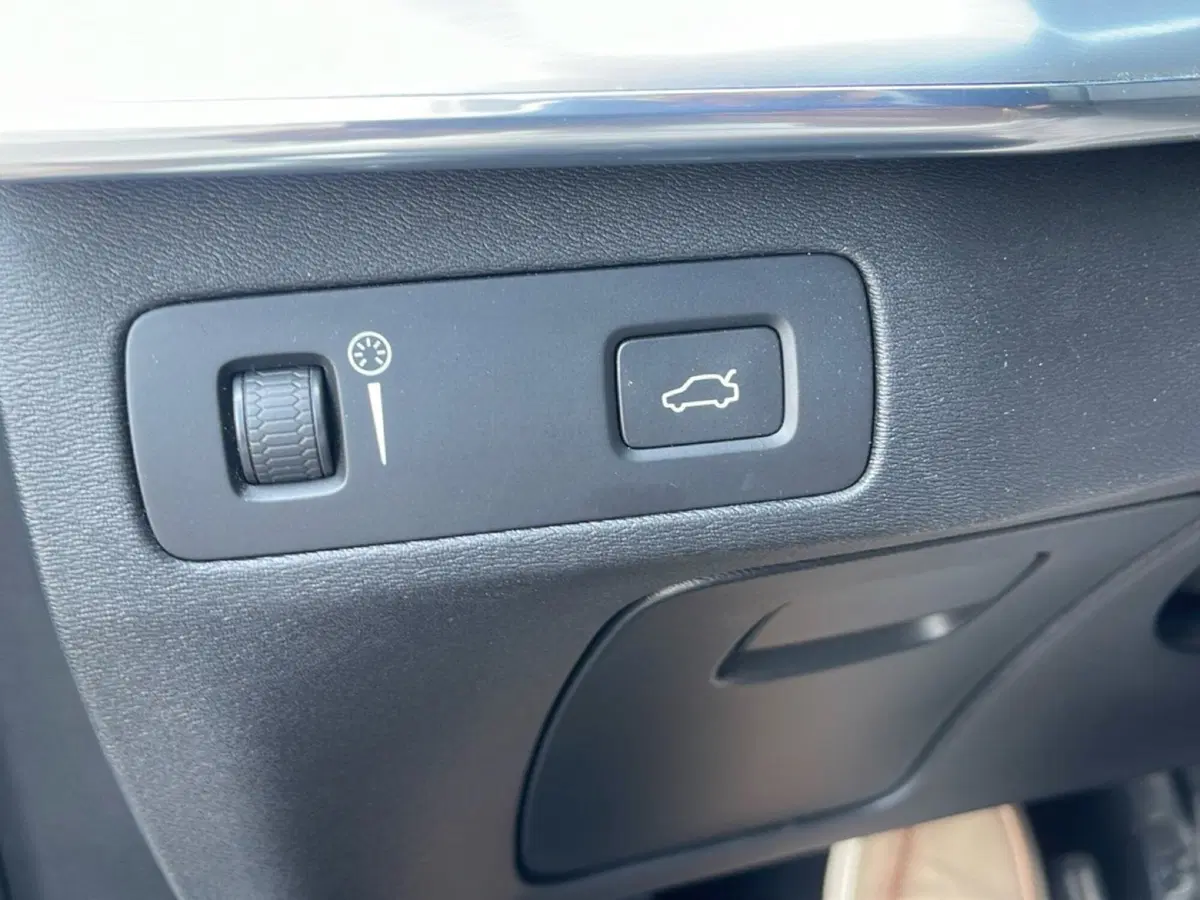 Volvo XC90 usata a Frosinone (15)