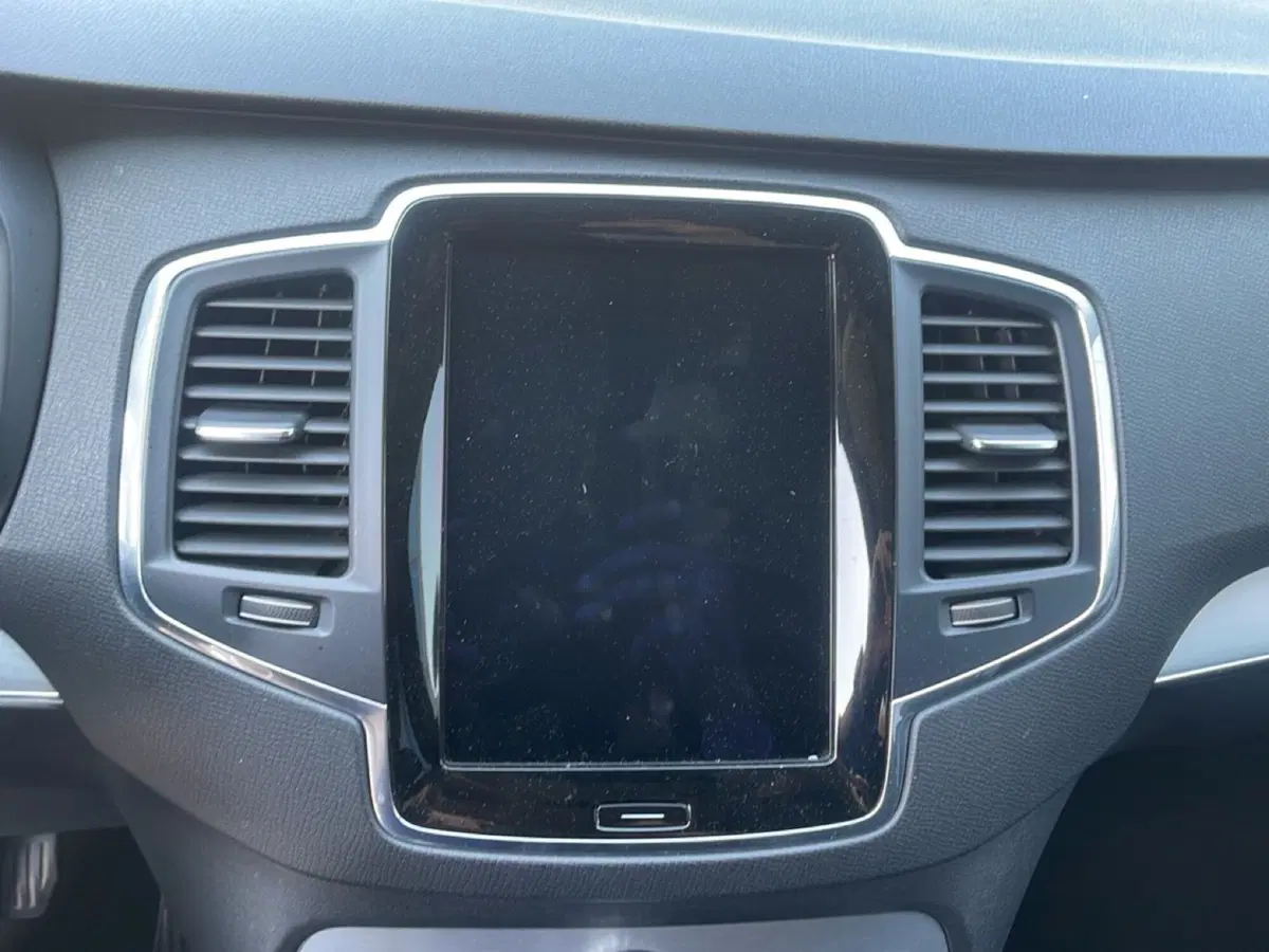 Volvo XC90 usata a Frosinone (9)