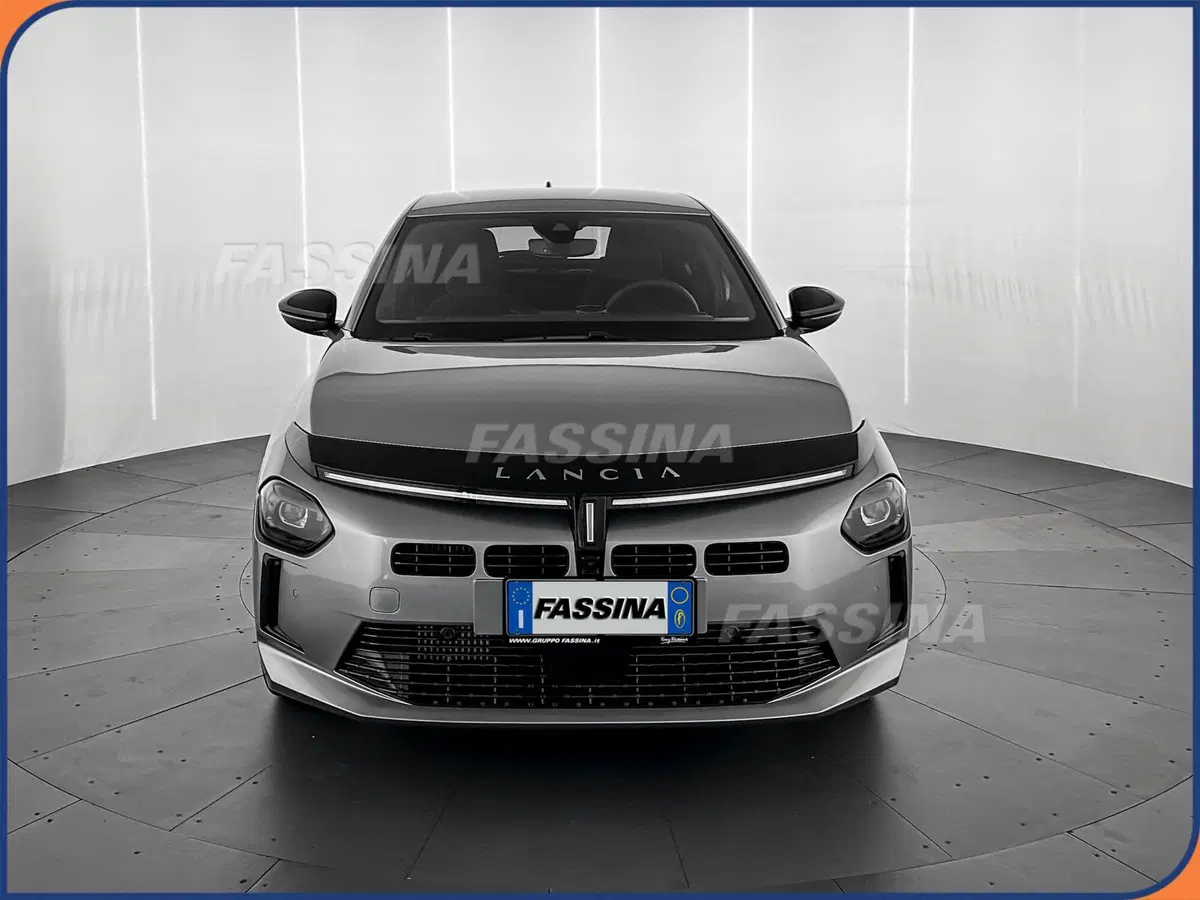 Lancia Ypsilon usata a Milano (2)