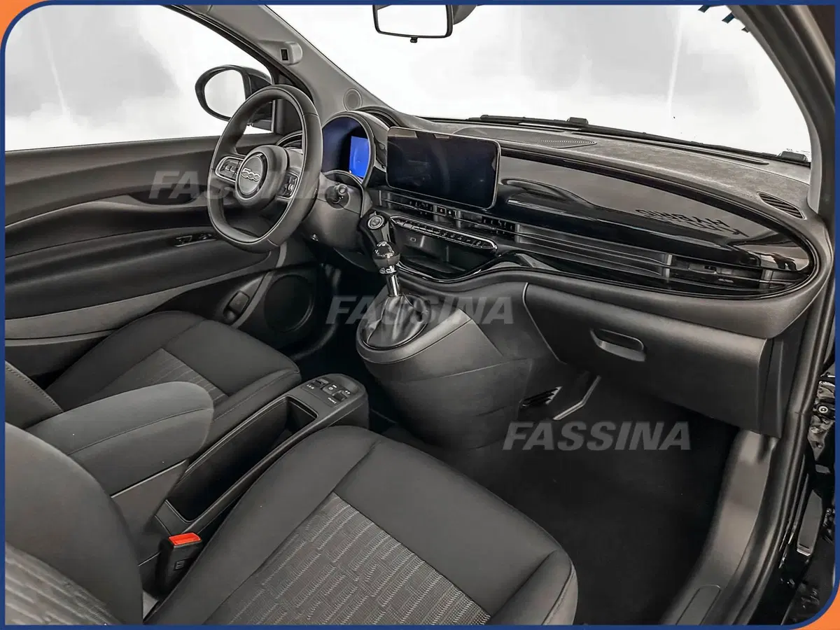 Fiat 500 nuova a Milano (13)
