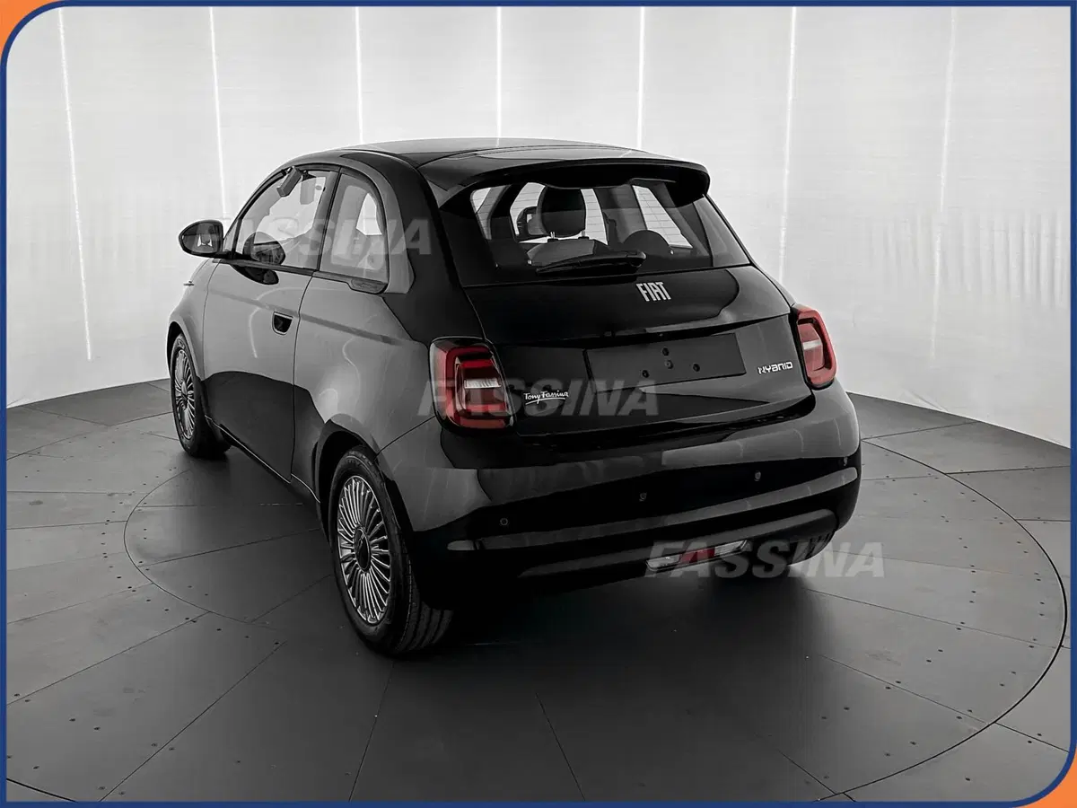 Fiat 500 nuova a Milano (4)