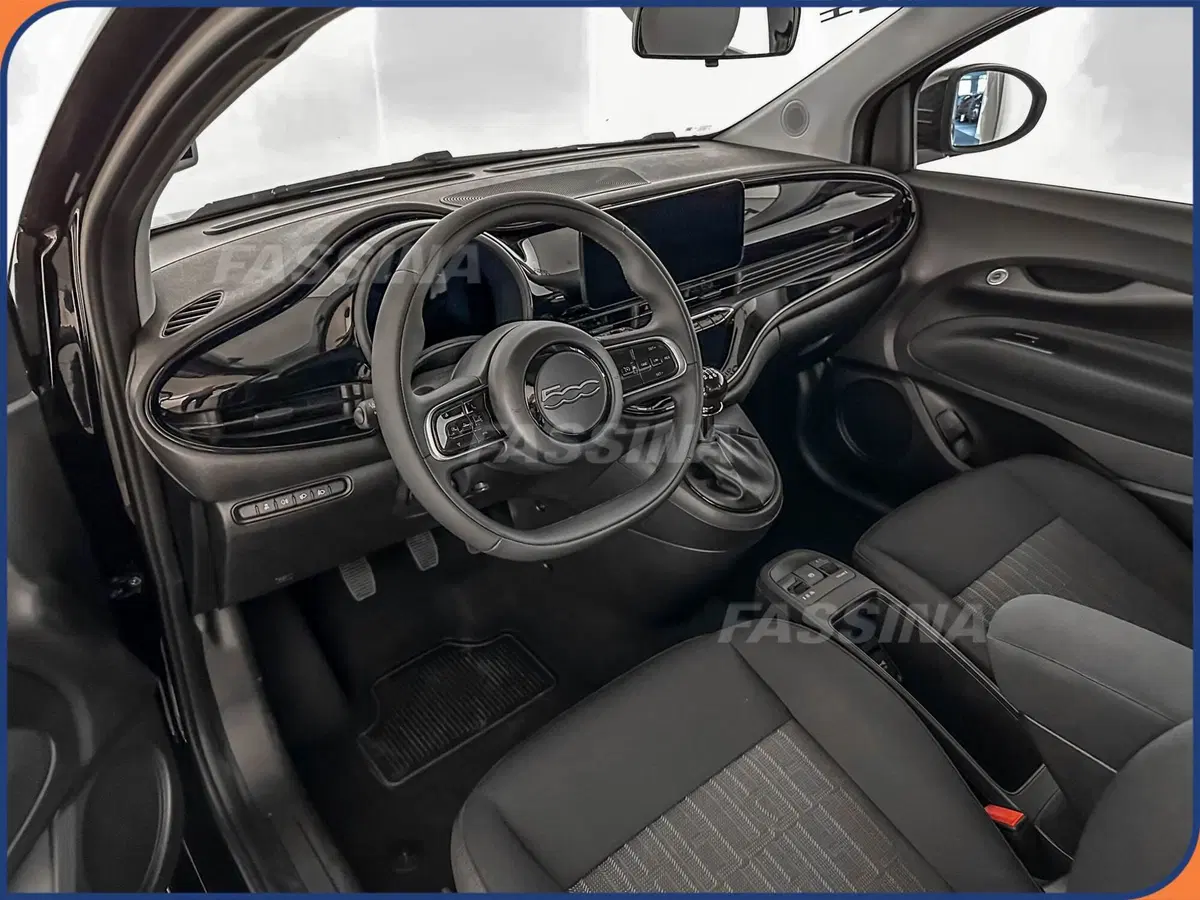 Fiat 500 nuova a Milano (9)