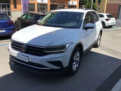 Volkswagen Tiguan Allspace 2.0 TDI SCR DSG 4MOTION Life del 2023 usata a Chiavari