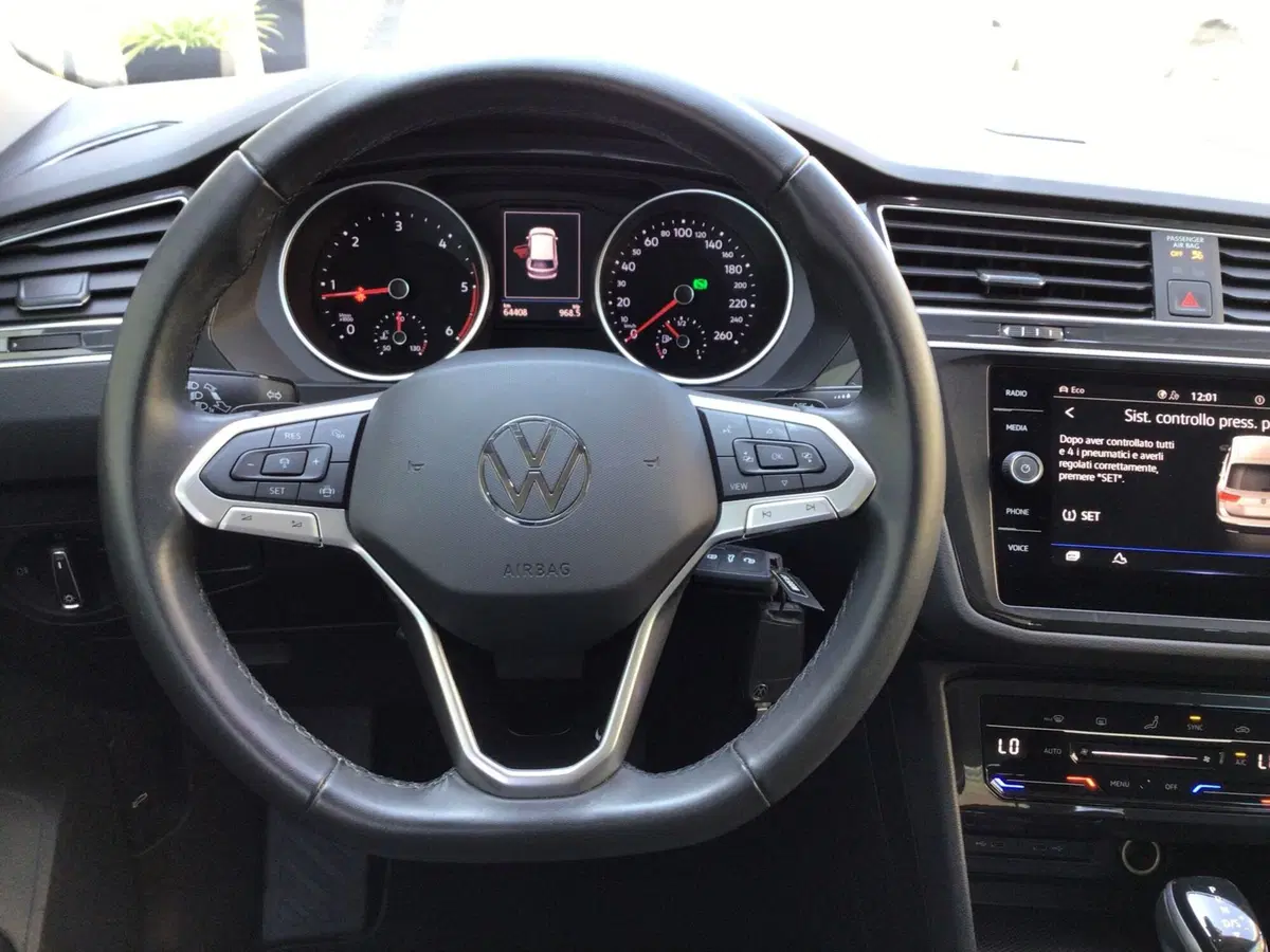 Volkswagen Tiguan usata a Genova (12)