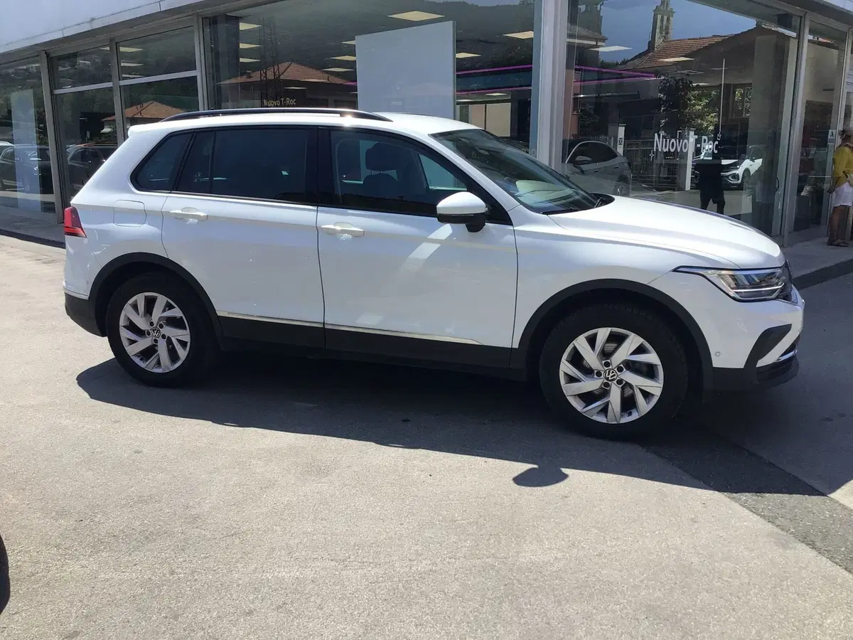 Volkswagen Tiguan usata a Genova (8)