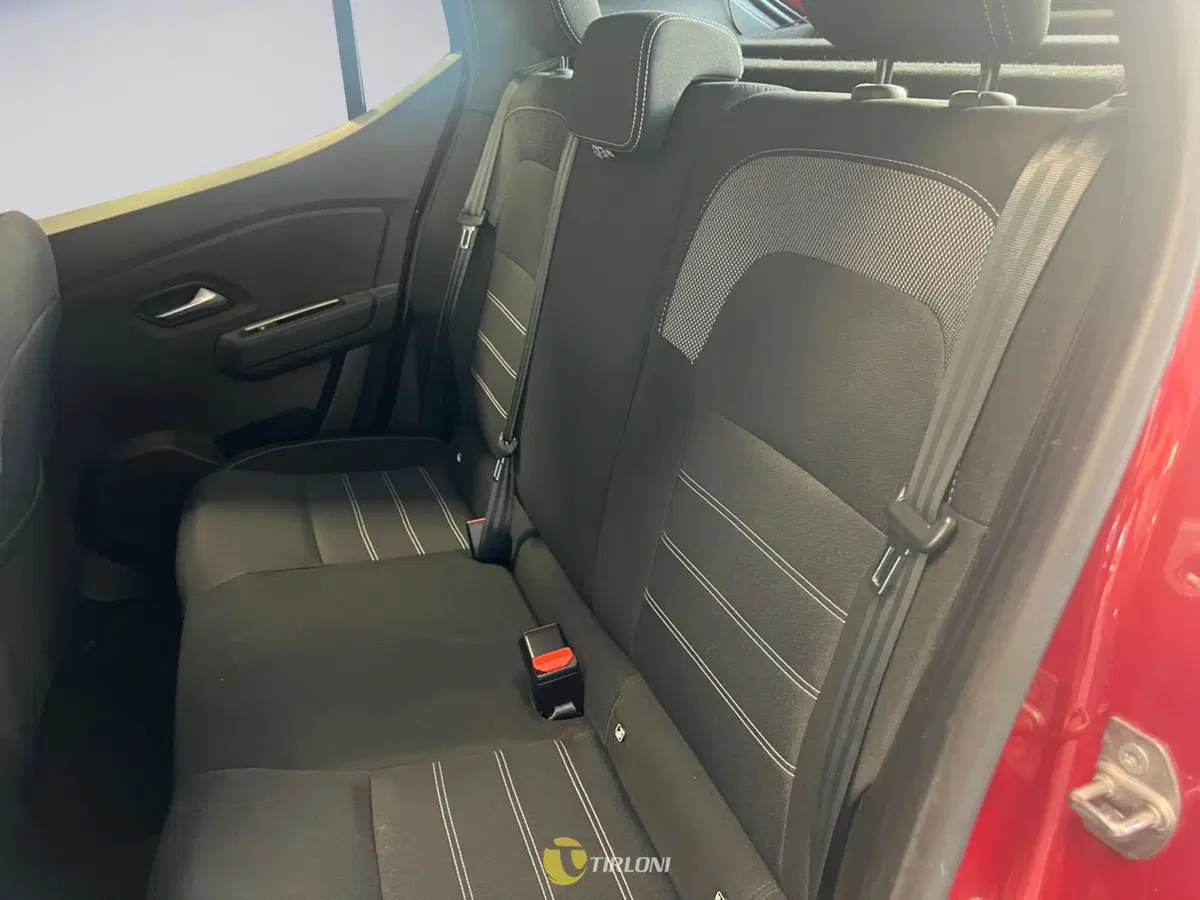 Dacia Sandero usata a Milano (12)