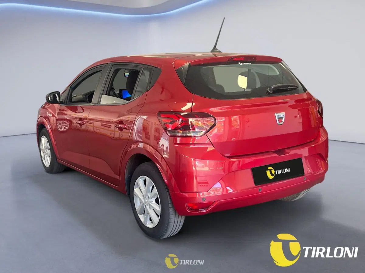 Dacia Sandero usata a Milano (2)