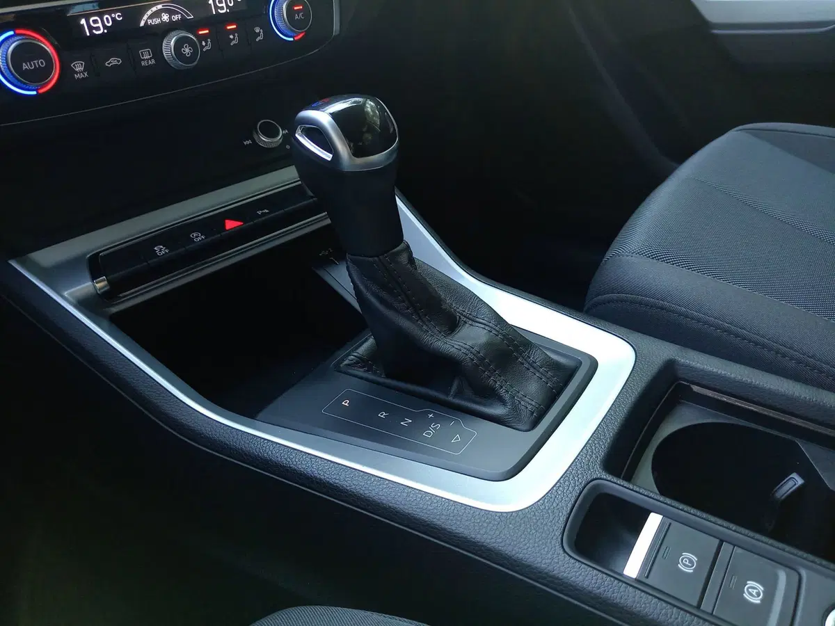 Audi Q3 usata a Bari (11)