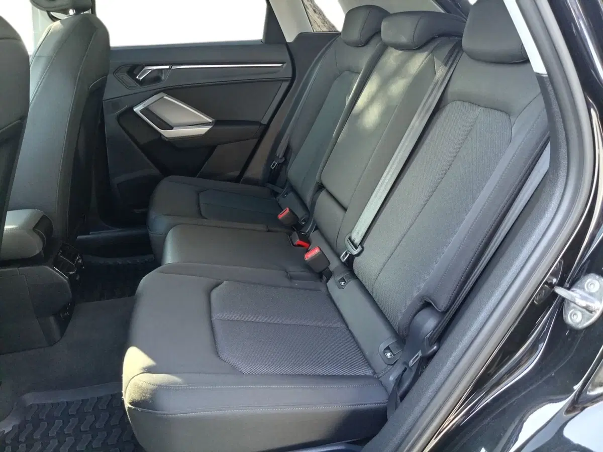 Audi Q3 usata a Bari (16)