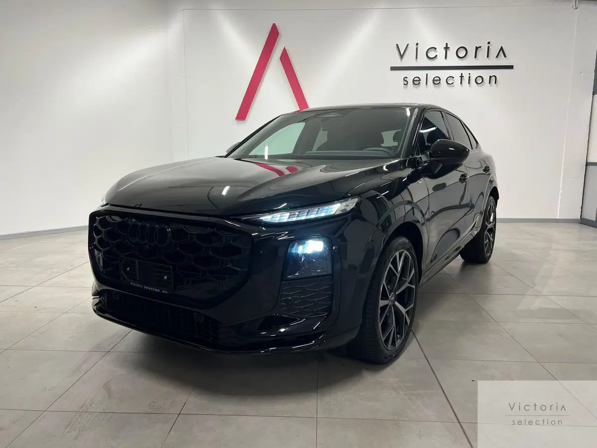Audi Q3 Sportback nuova a Brescia (2)
