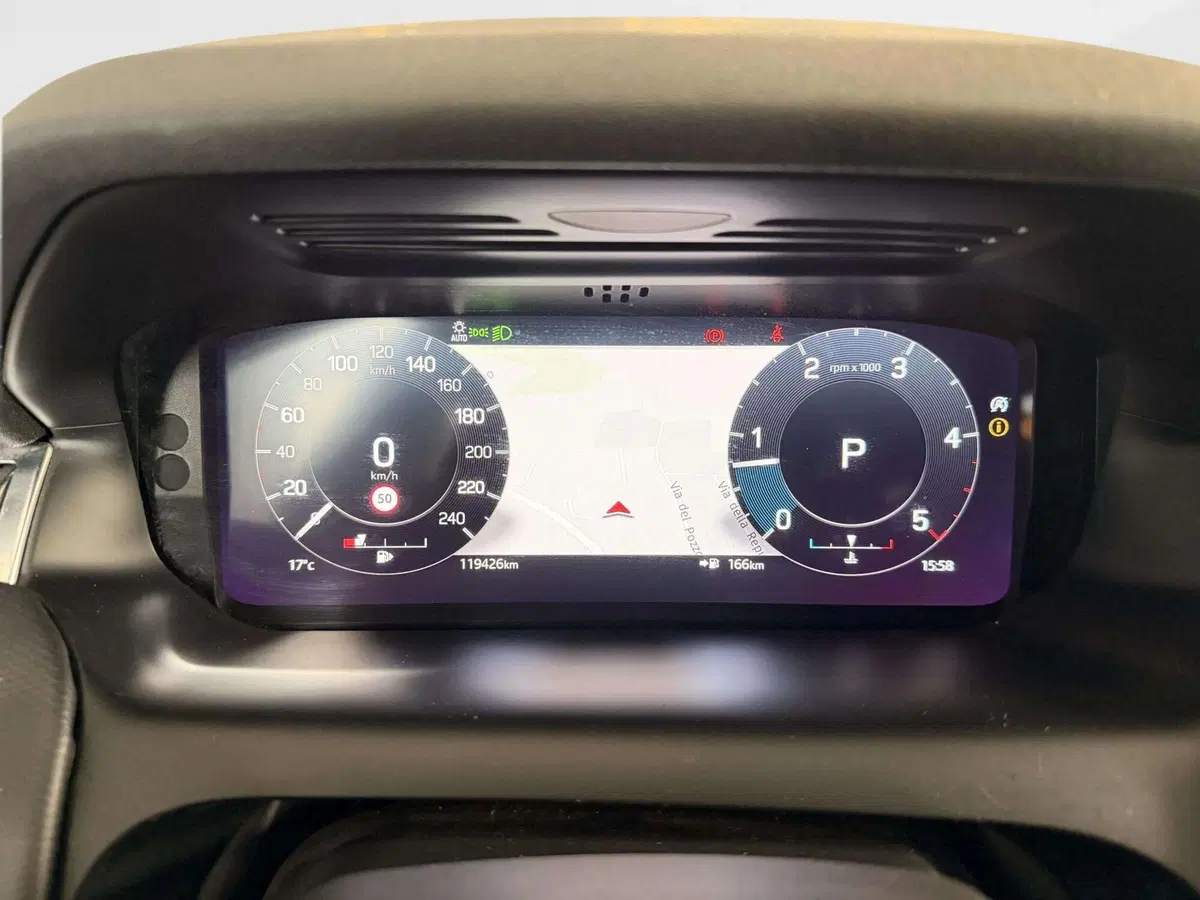 Land Rover Discovery Sport usata a Siena (10)