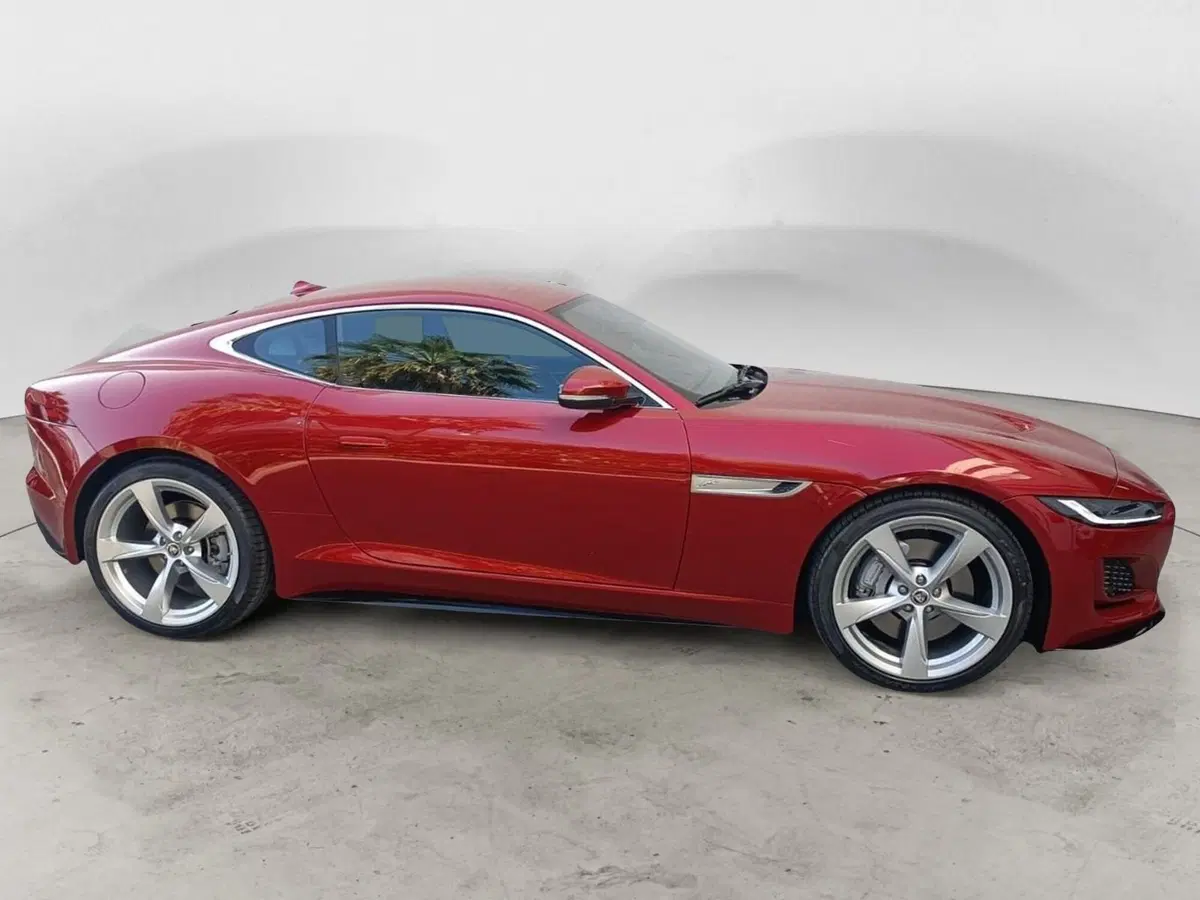 Jaguar F-Type Coupé usata a Ascoli Piceno (3)