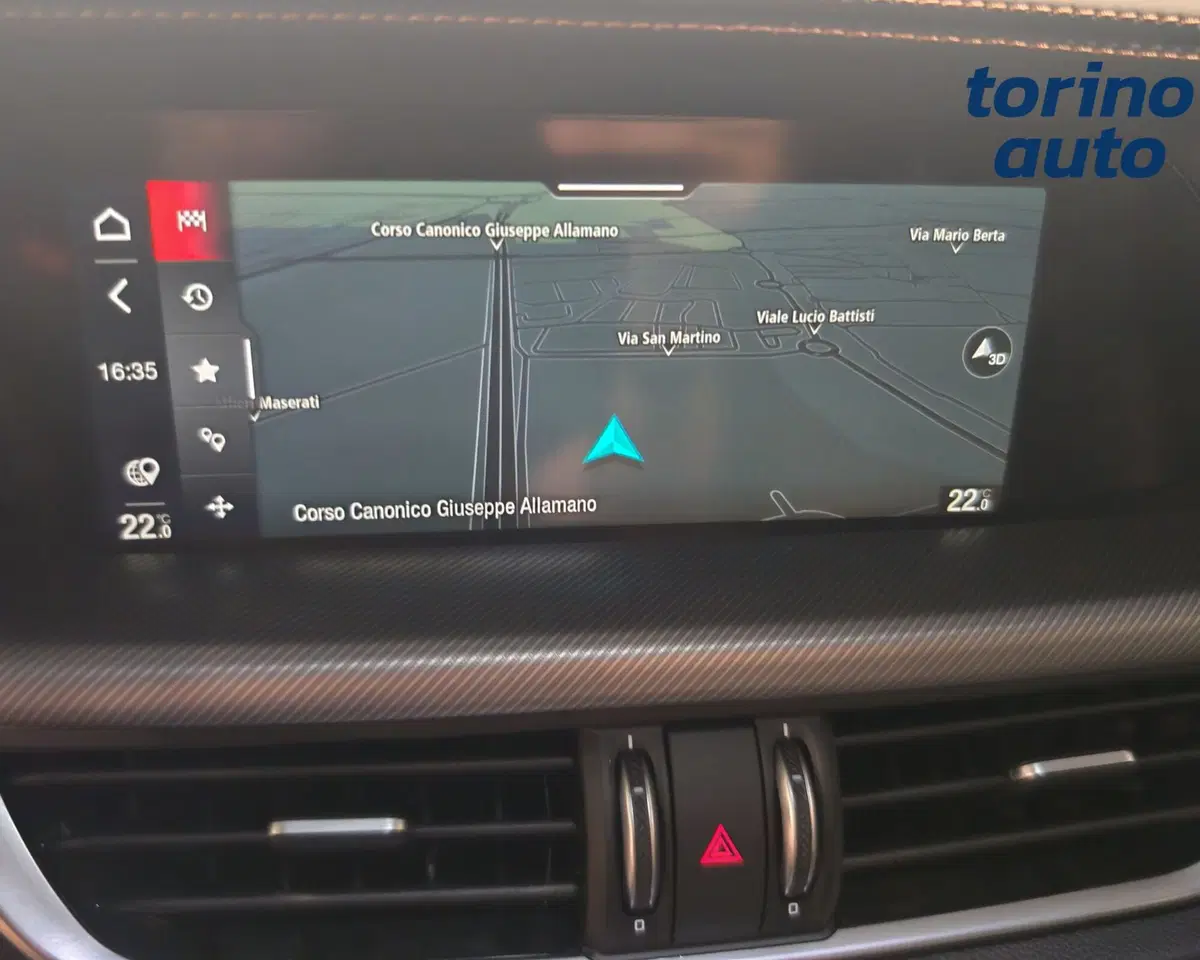 Alfa Romeo Stelvio usata a Torino (17)