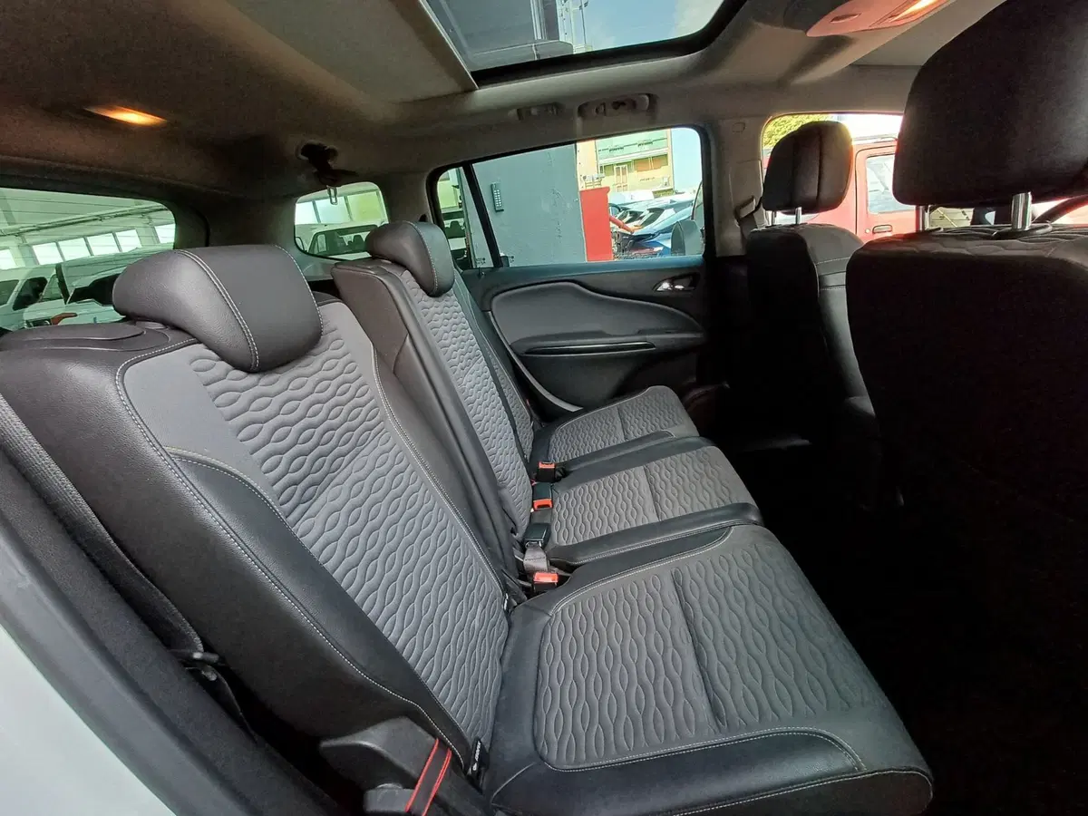 Opel Zafira Tourer usata a Modena (10)