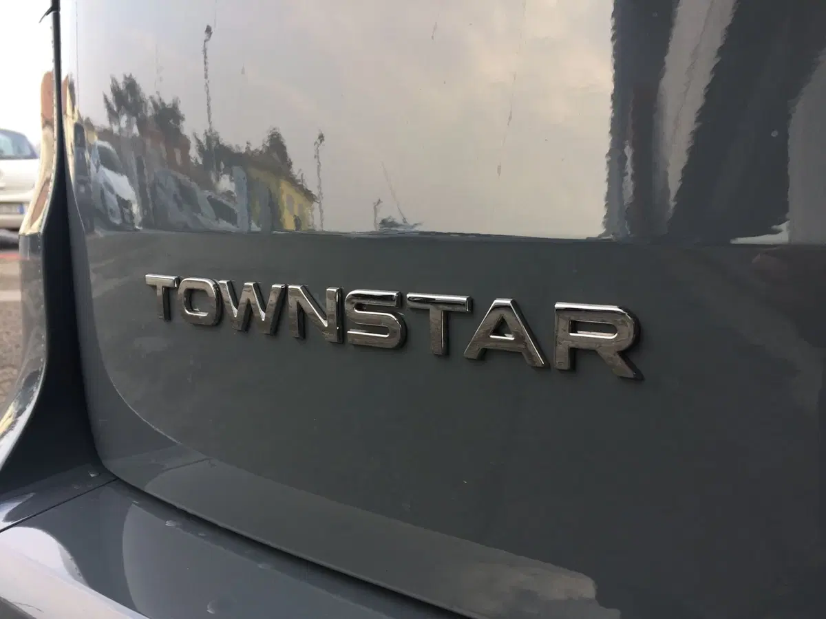 Nissan Townstar nuova a Modena (5)