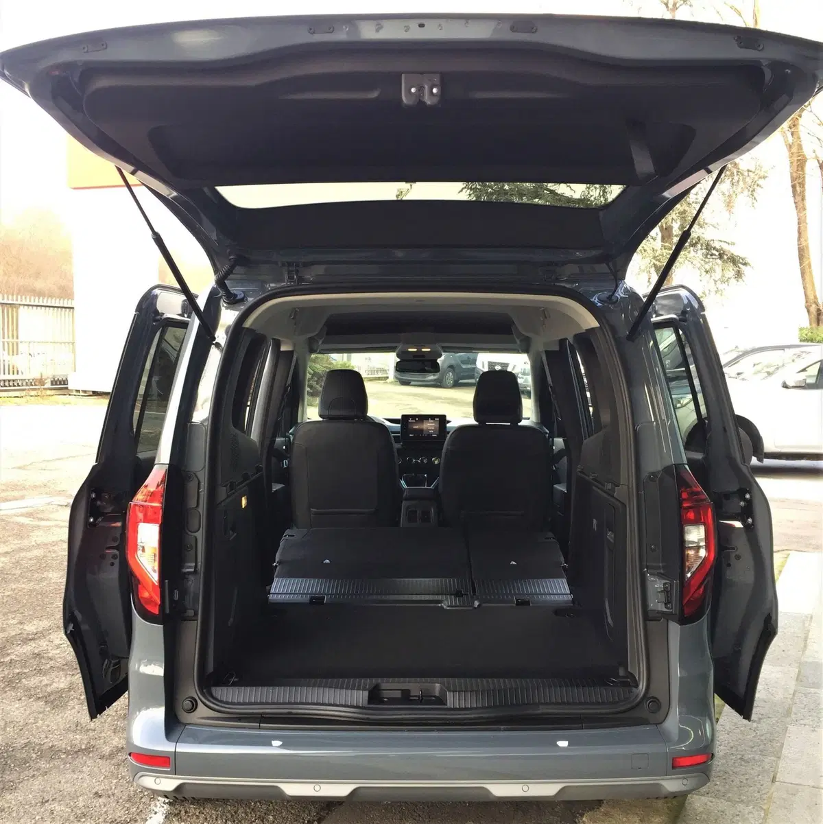 Nissan Townstar nuova a Modena (9)