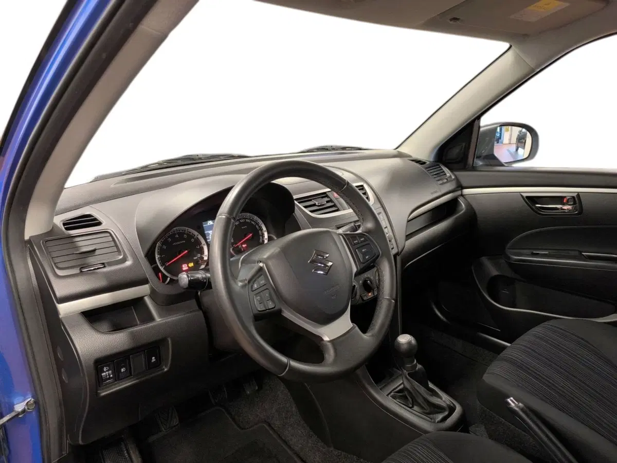 Suzuki Swift usata a Udine (10)