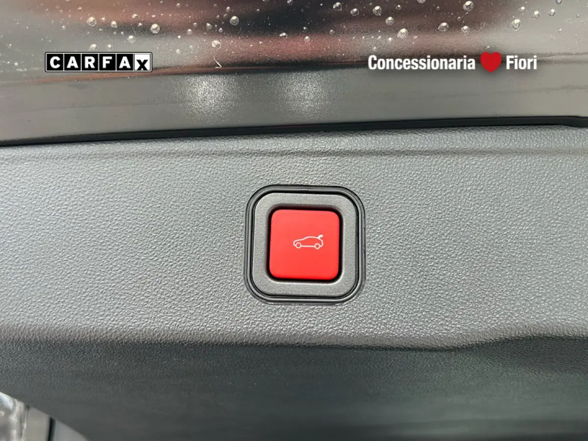 Jeep Avenger nuova a Roma (11)