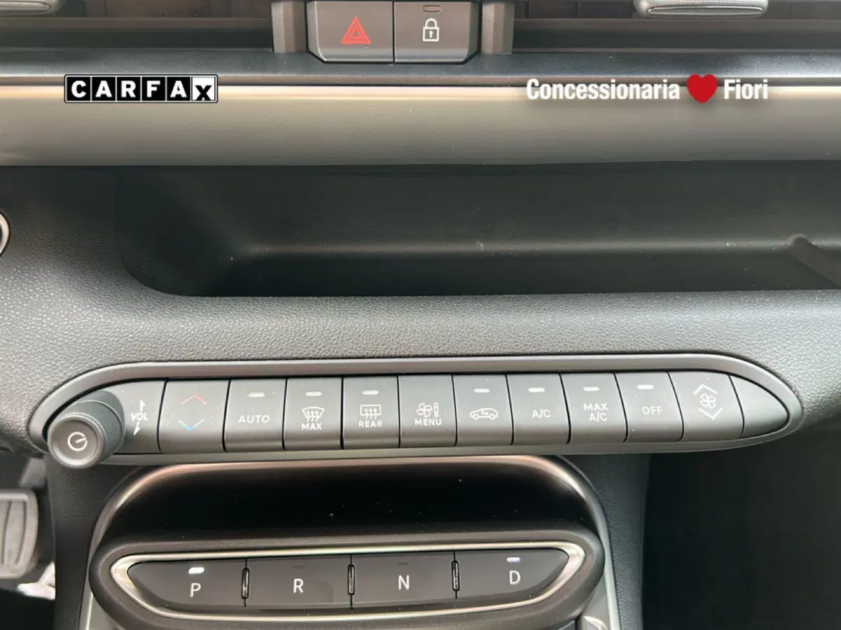 Jeep Avenger nuova a Roma (17)