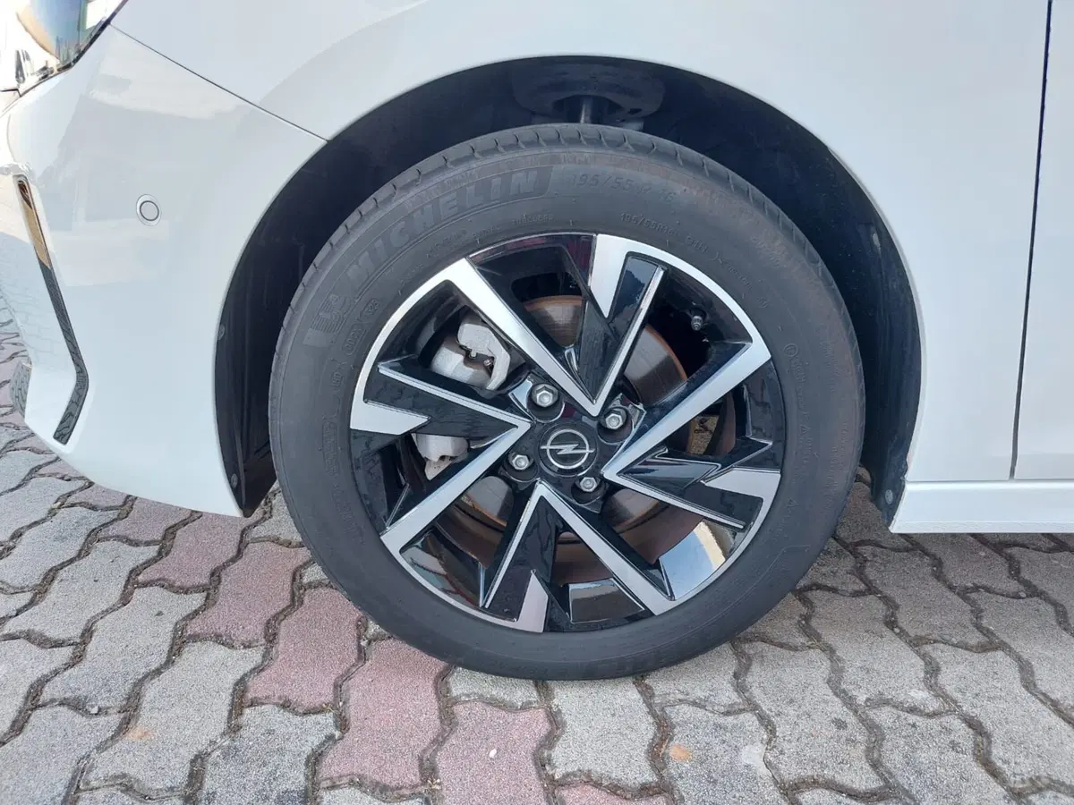 Opel Corsa usata a Pavia (14)